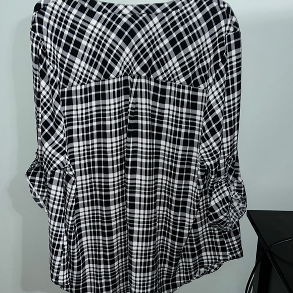 Torrid Black and White Plaid Blouse 3XL NWOT - Picture 5 of 5